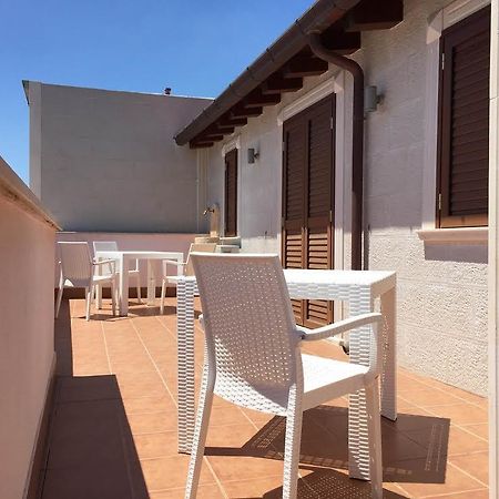 Palazzo Eliss Bed & Breakfast Margherita Di Savoia Luaran gambar