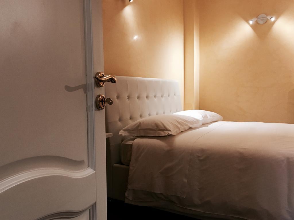 Palazzo Eliss Bed & Breakfast Margherita Di Savoia Luaran gambar